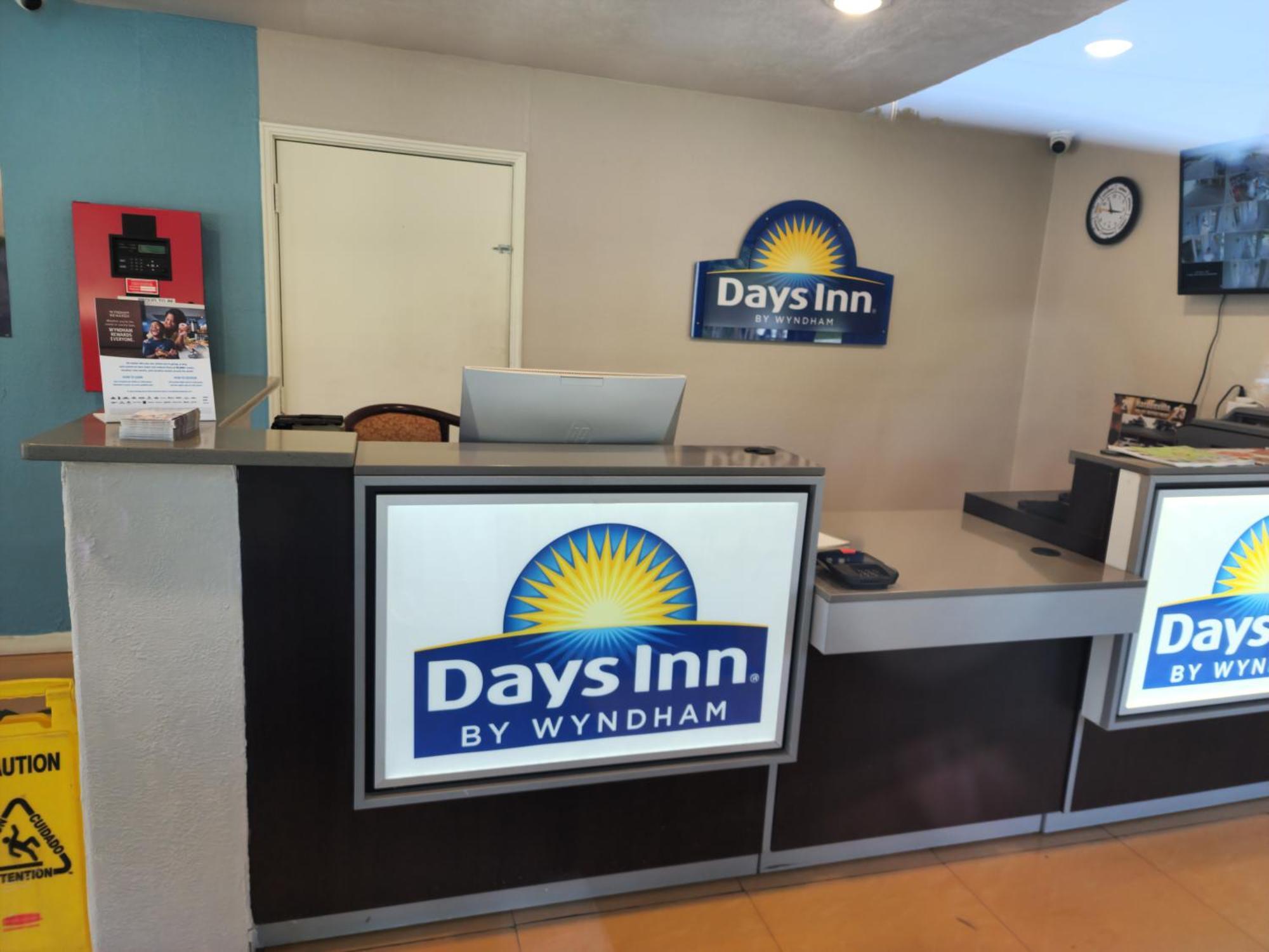 Days Inn By Wyndham Hardeeville Near Hilton Head Exteriör bild